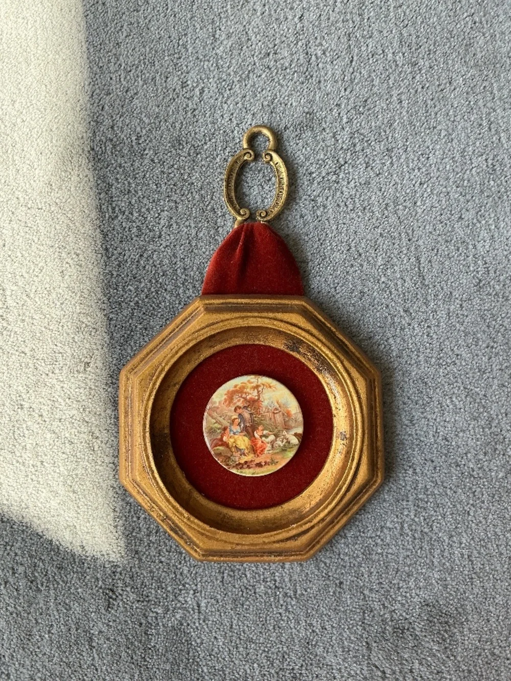 Vintage Jaru Hollywood Regency style wall plaque